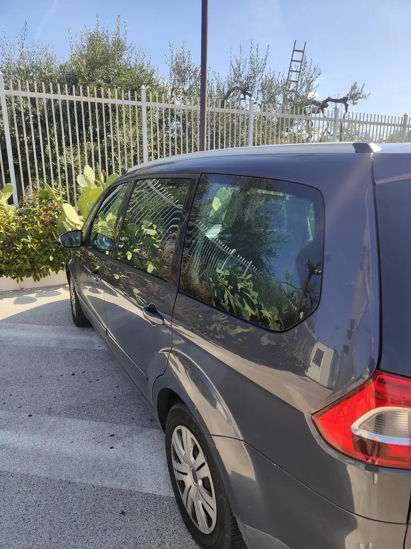 Ford Galaxy Galaxy 2.0 tdci Titanium c/radio 163cv Grigio - 2