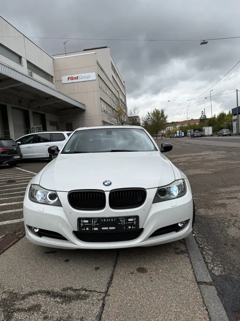 BMW 318 318i Edition Exclusive Weiß - 2