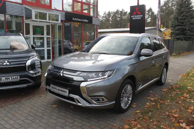 Mitsubishi Outlander Plug in Hybrid PLUS Spirit 2.4,WR