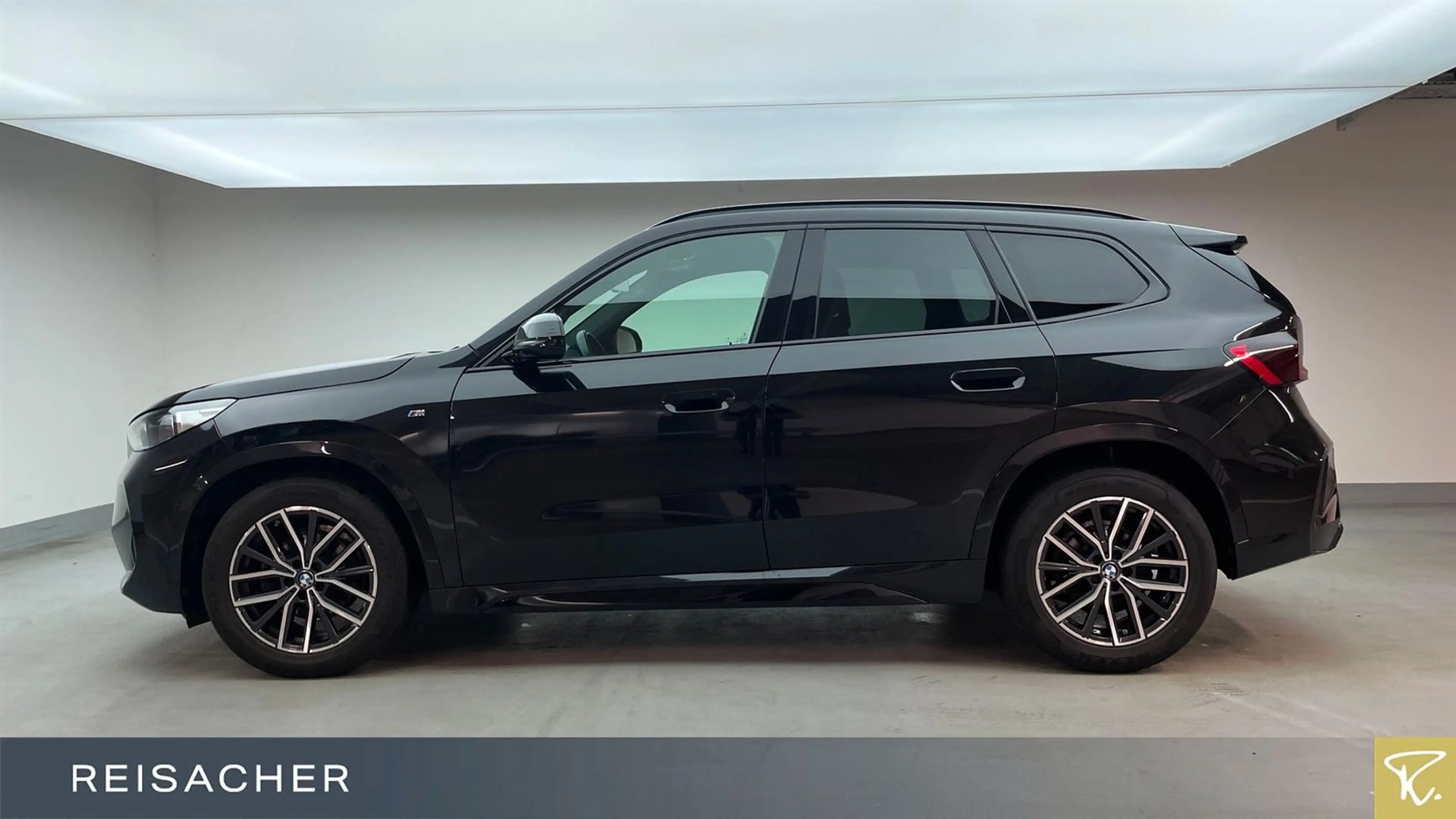 BMW X1 sDrive18d A — photo 9