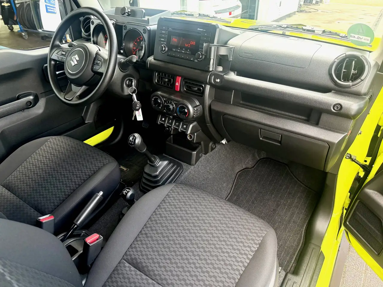 Suzuki Jimny 2021 — фото 12