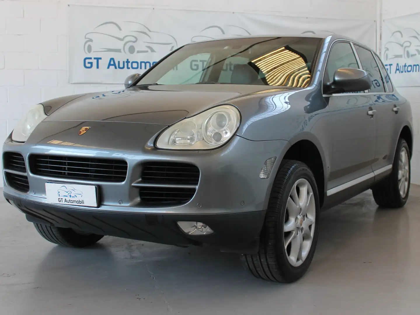 Porsche Cayenne 3.2 V6 cat automatica 250 cv Grigio - 1