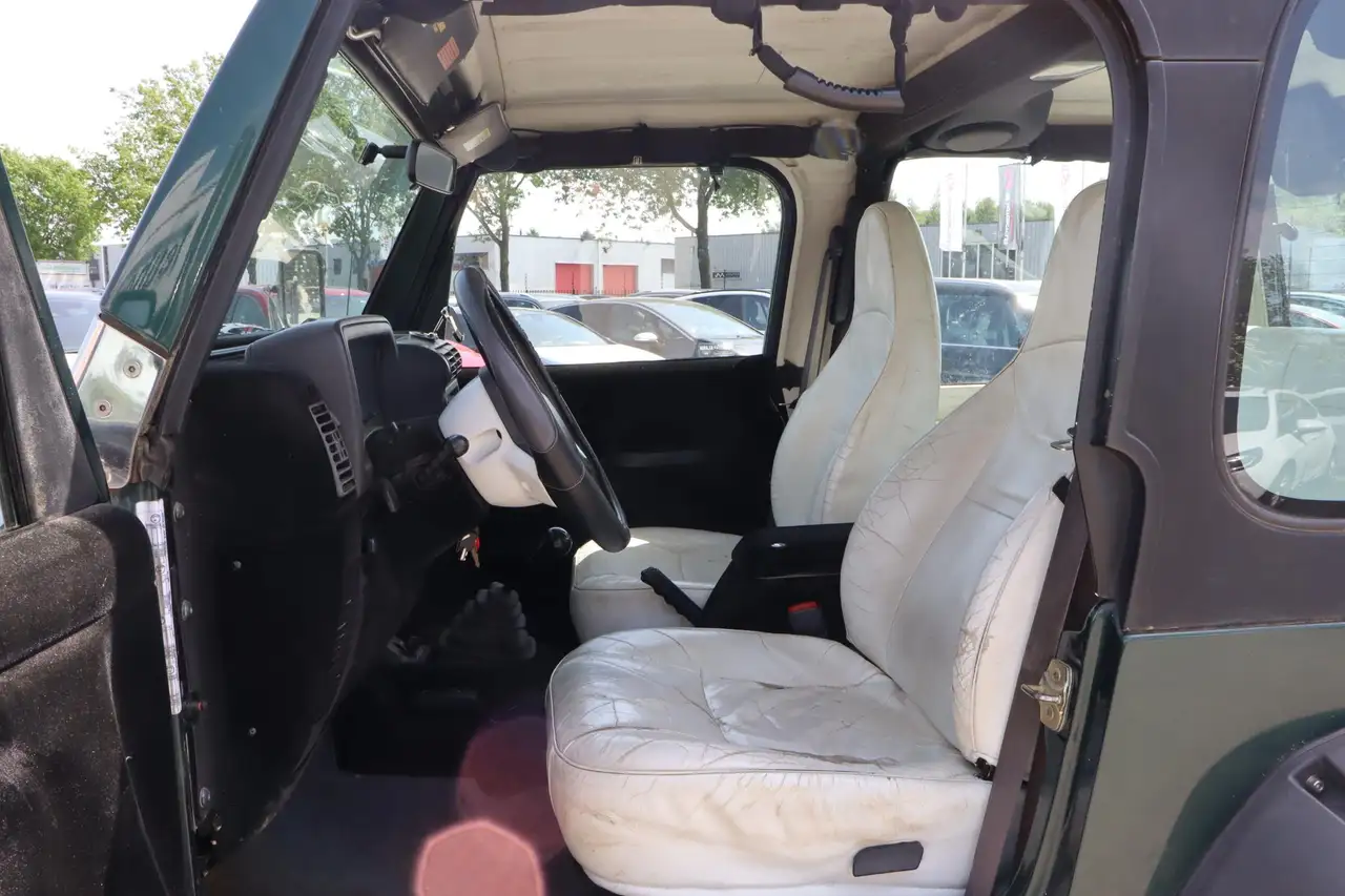 Jeep Wrangler 4.0i Hardtop | 6-cil | Lier | Trekhaak, foto 9