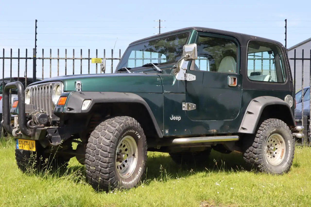 Jeep Wrangler 4.0i Hardtop | 6-cil | Lier | Trekhaak, foto 2