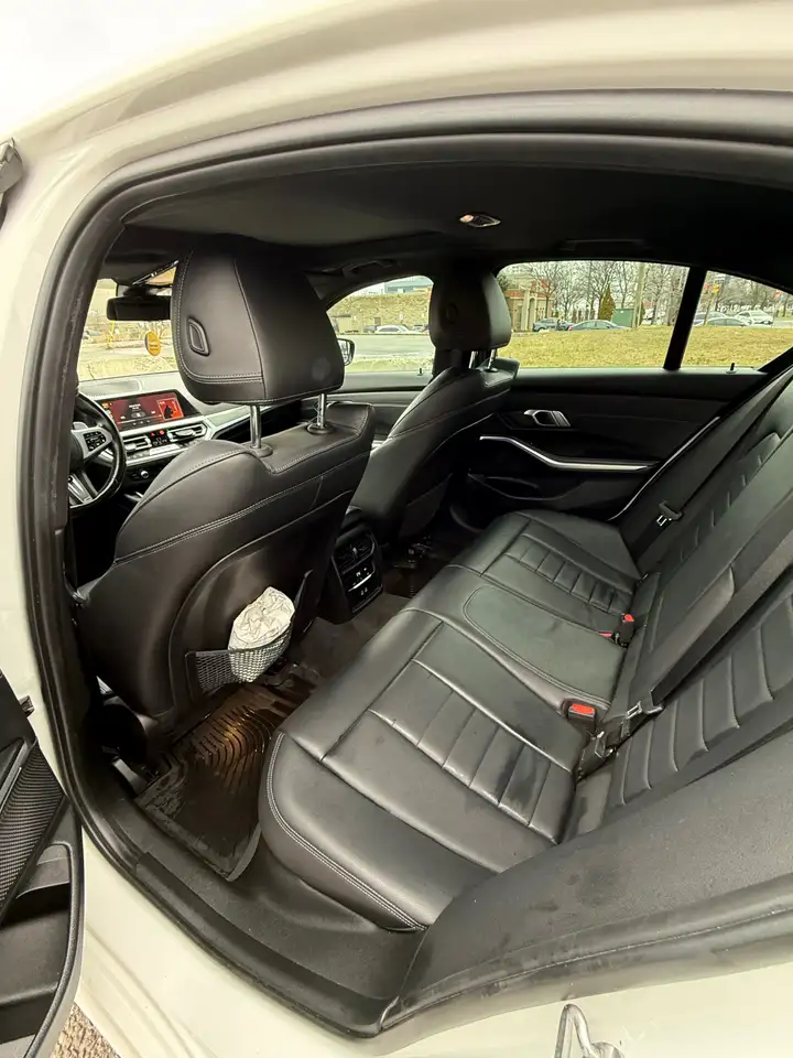 BMW 3 Series photo BMW 3 Series