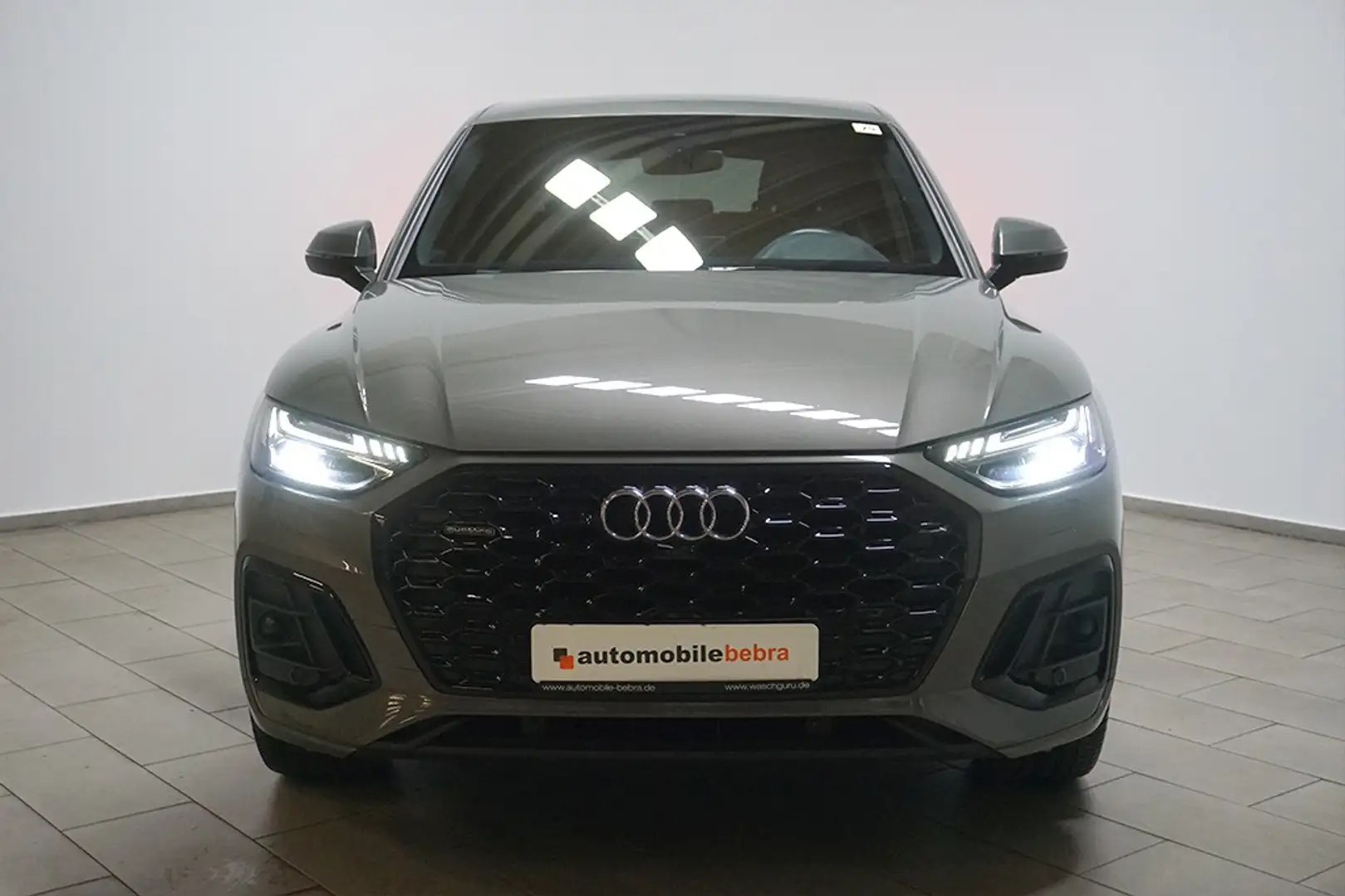 Audi Q5 40TDI S-Tronic Sportback 2xS-Line Quattro AHK Grau - 2