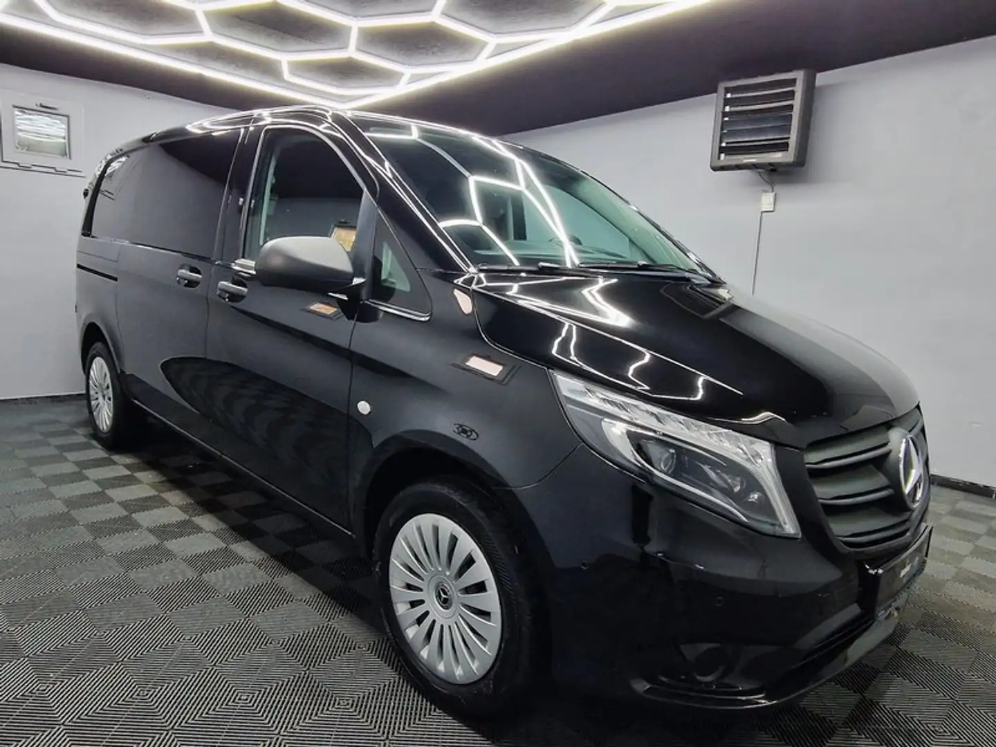 Mercedes-Benz Vito MIXTO 119 CDI Tourer Allrad |AUTOM|LEDER Noir - 2