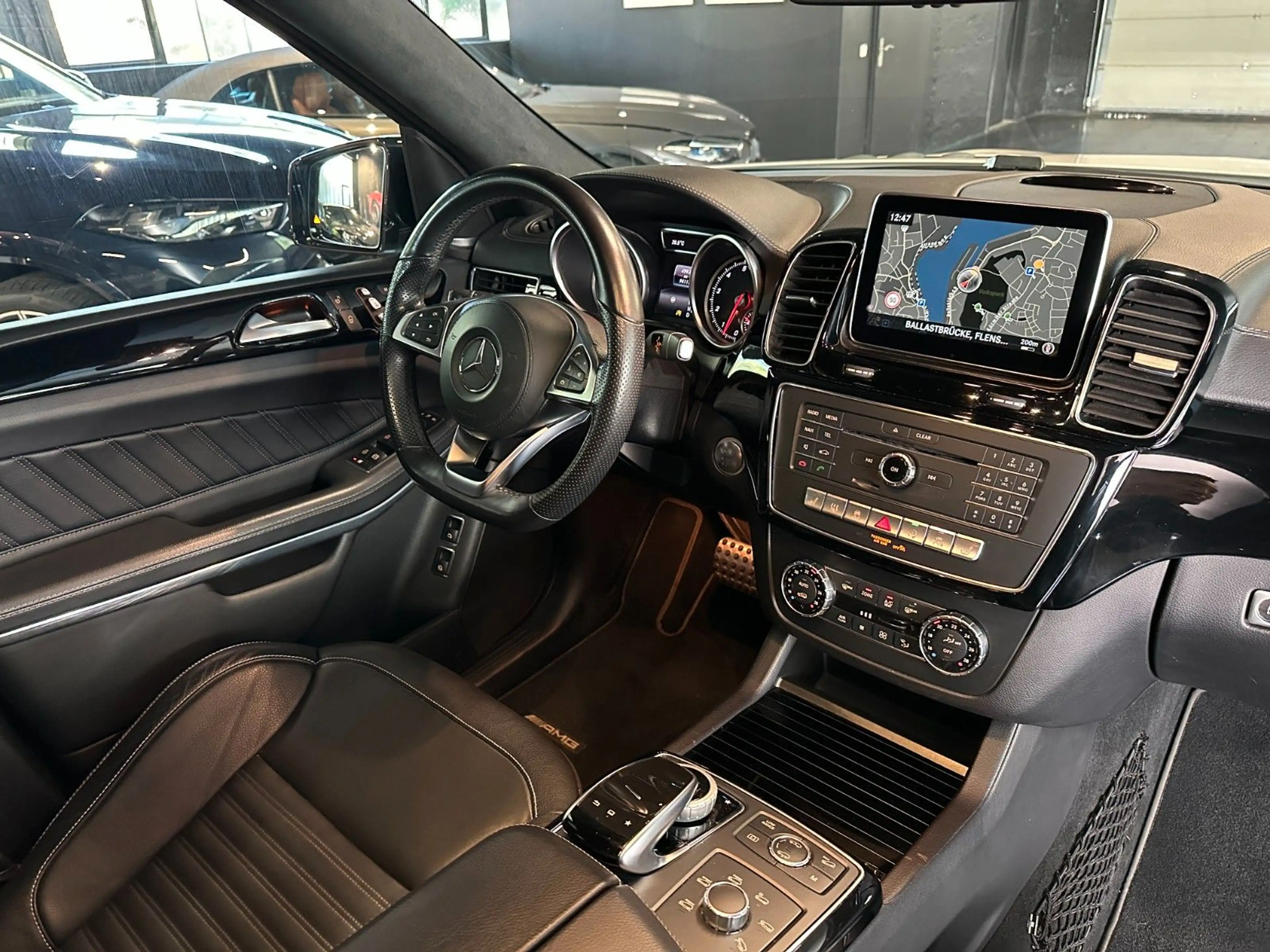 Mercedes-Benz GLS 500 4Matic AMG*ACC*AirMatic*AHK*Pano — photo 20