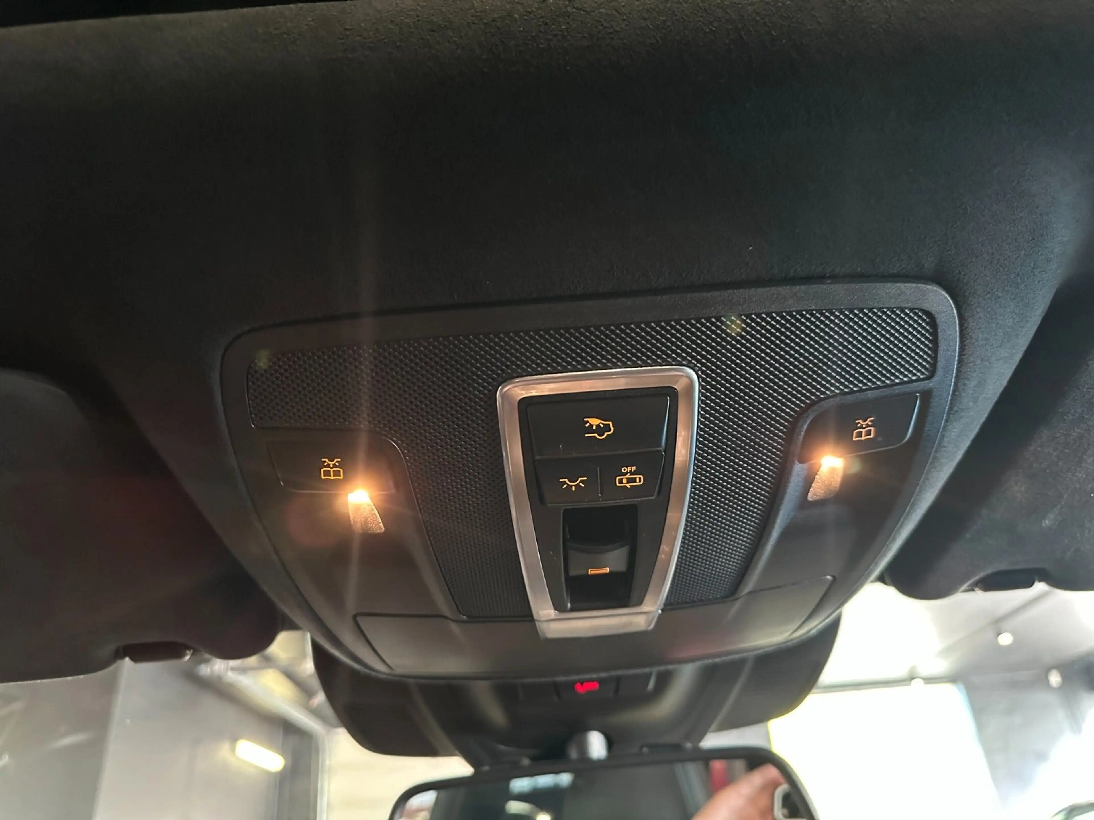 Mercedes-Benz GLS 500 4Matic AMG*ACC*AirMatic*AHK*Pano — photo 18