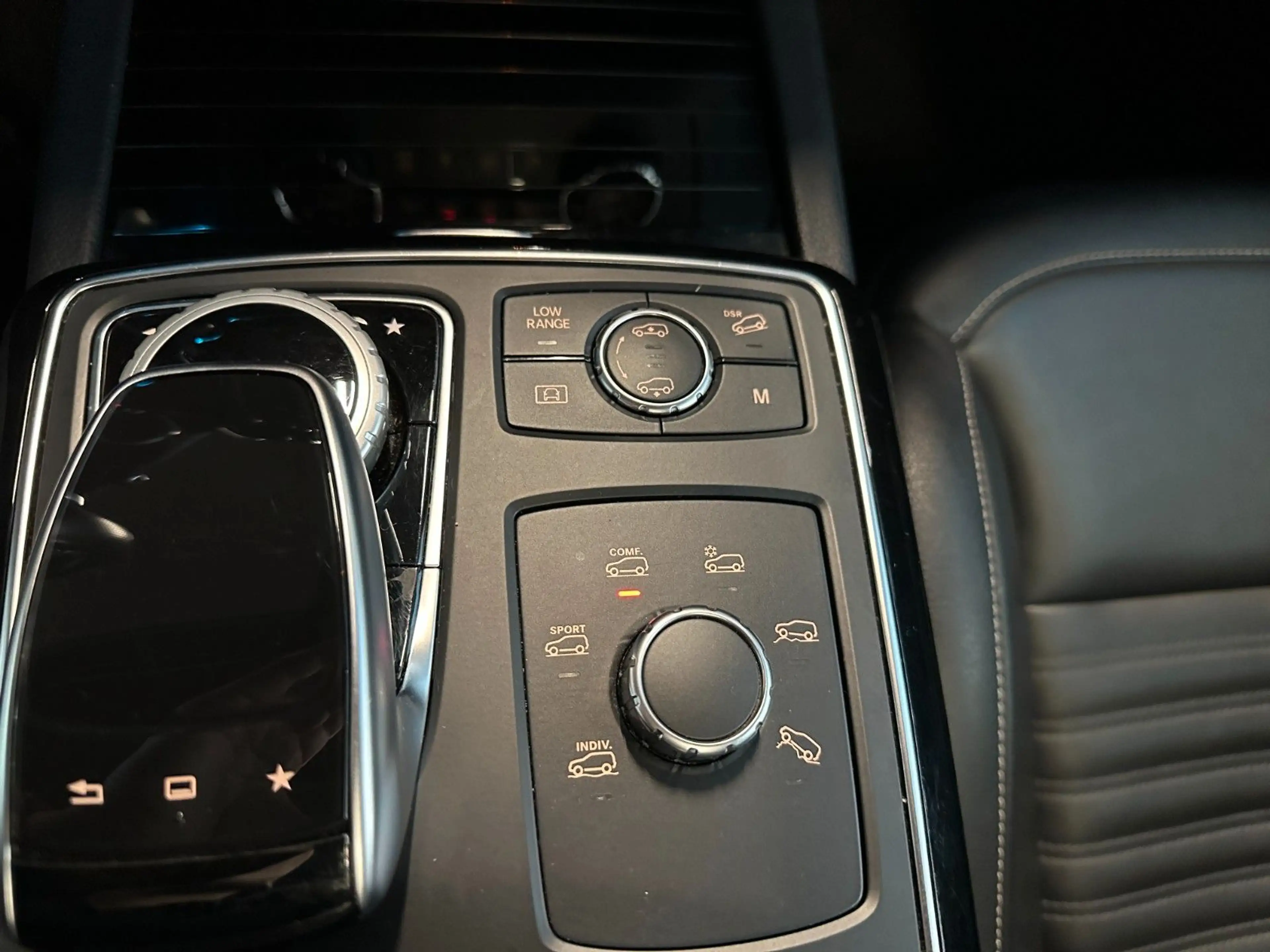 Mercedes-Benz GLS 500 4Matic AMG*ACC*AirMatic*AHK*Pano — photo 16