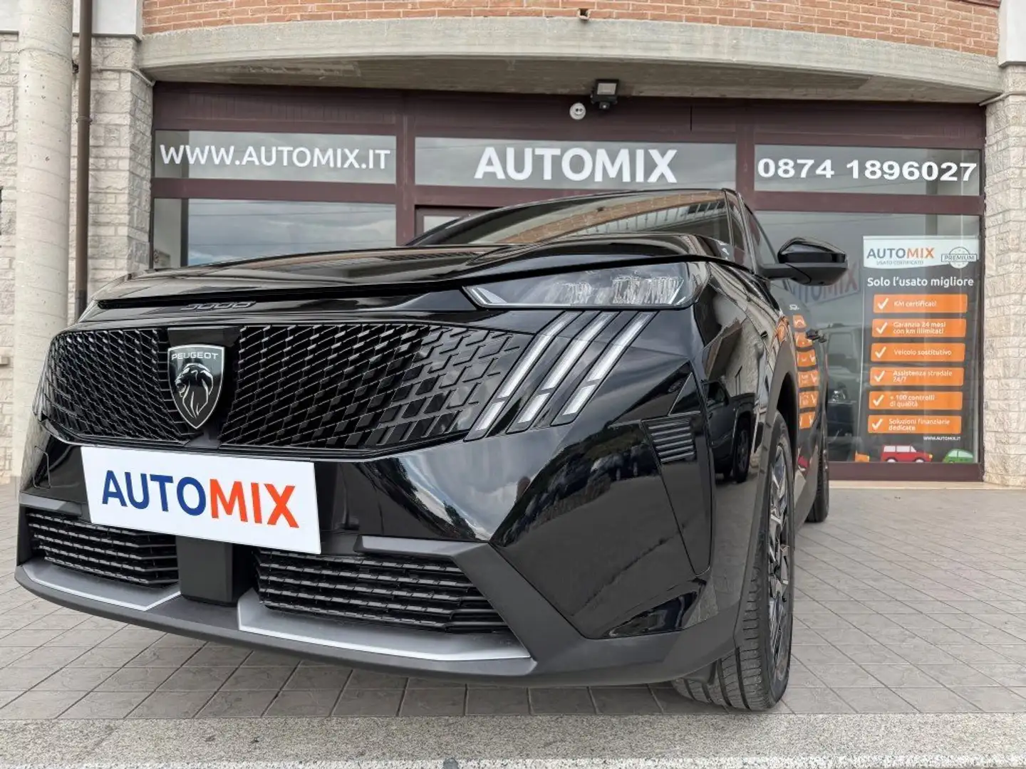 Peugeot 3008 1.2 hybrid Allure 145cv e-dcs6 KM0 Negru - 2