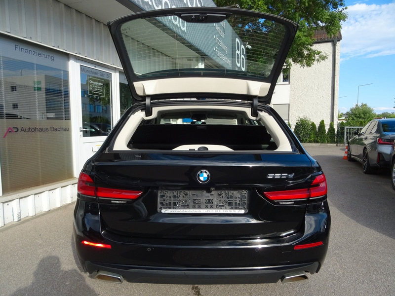 BMW 520 d Touring Aut Navi LC Prof Leder LED 4Z-Klima — photo 5