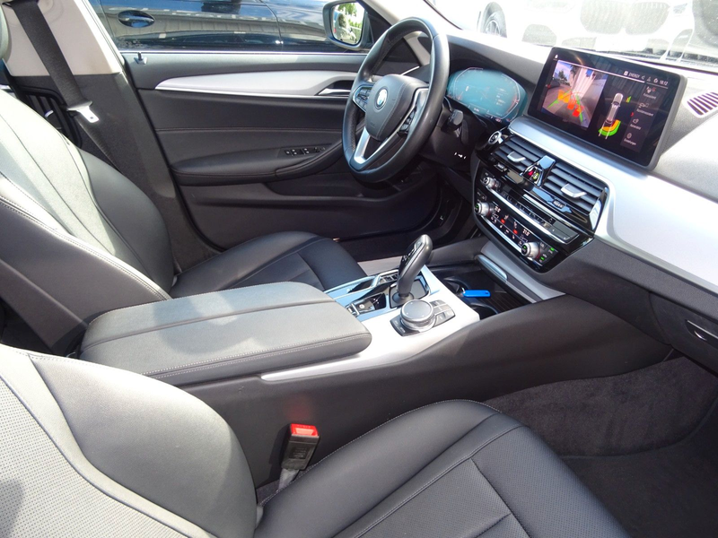 BMW 520 d Touring Aut Navi LC Prof Leder LED 4Z-Klima — photo 8