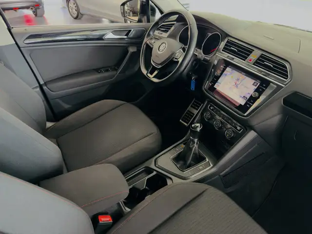 Volkswagen Tiguan view 10
