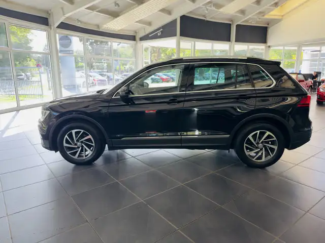 Volkswagen Tiguan view 7
