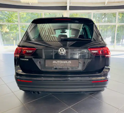 Volkswagen Tiguan view 5