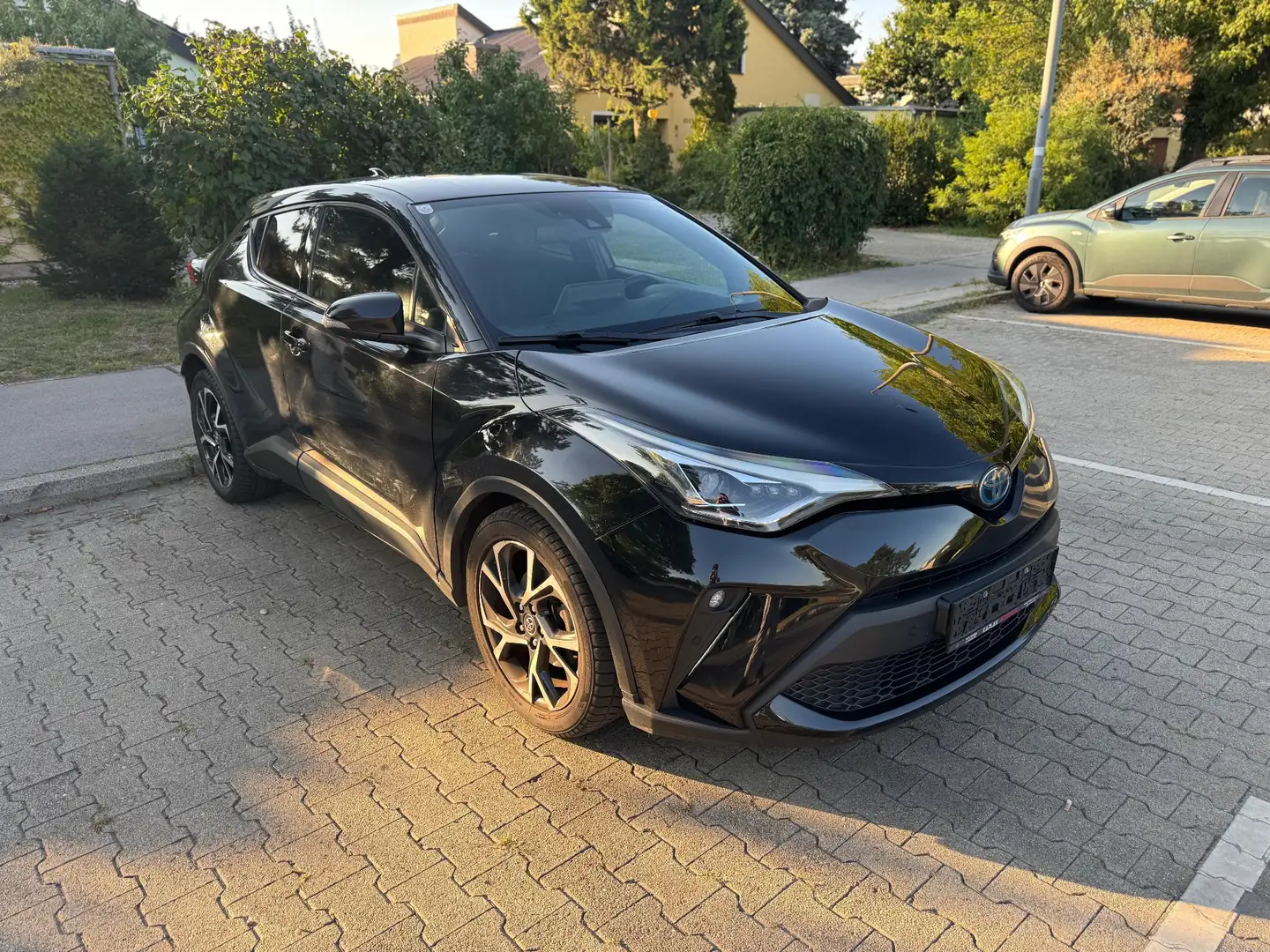 Toyota C-HR 1.8VVT-i Benzin/Hybrid C-lub „2STÜCK" - 2