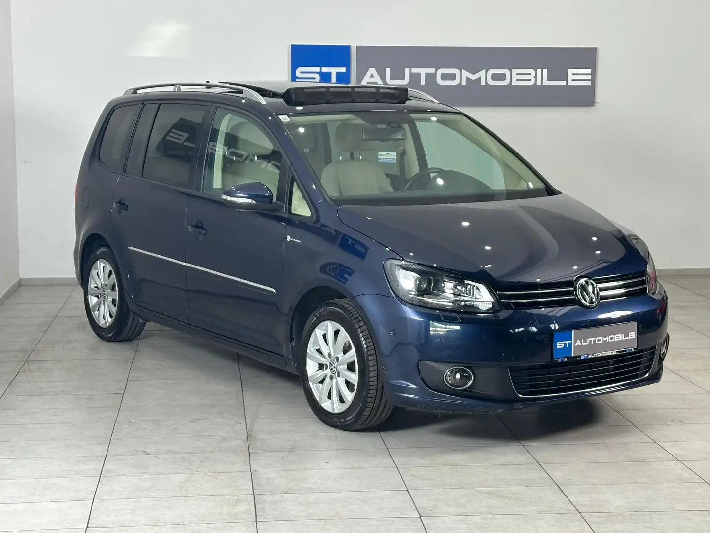 Volkswagen Touran Highline BMT Aut. // PANORAMADACH // AHK // SHZ // Blau - 2