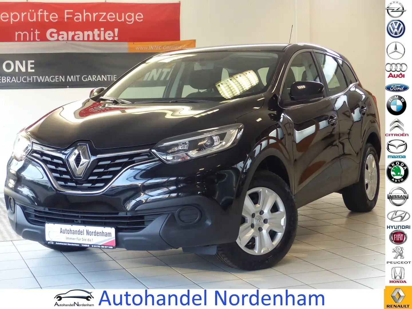 Renault Kadjar 1.2 TCE Life*KLIMA*1.HAND*TÜV 02/2025* Zwart - 1