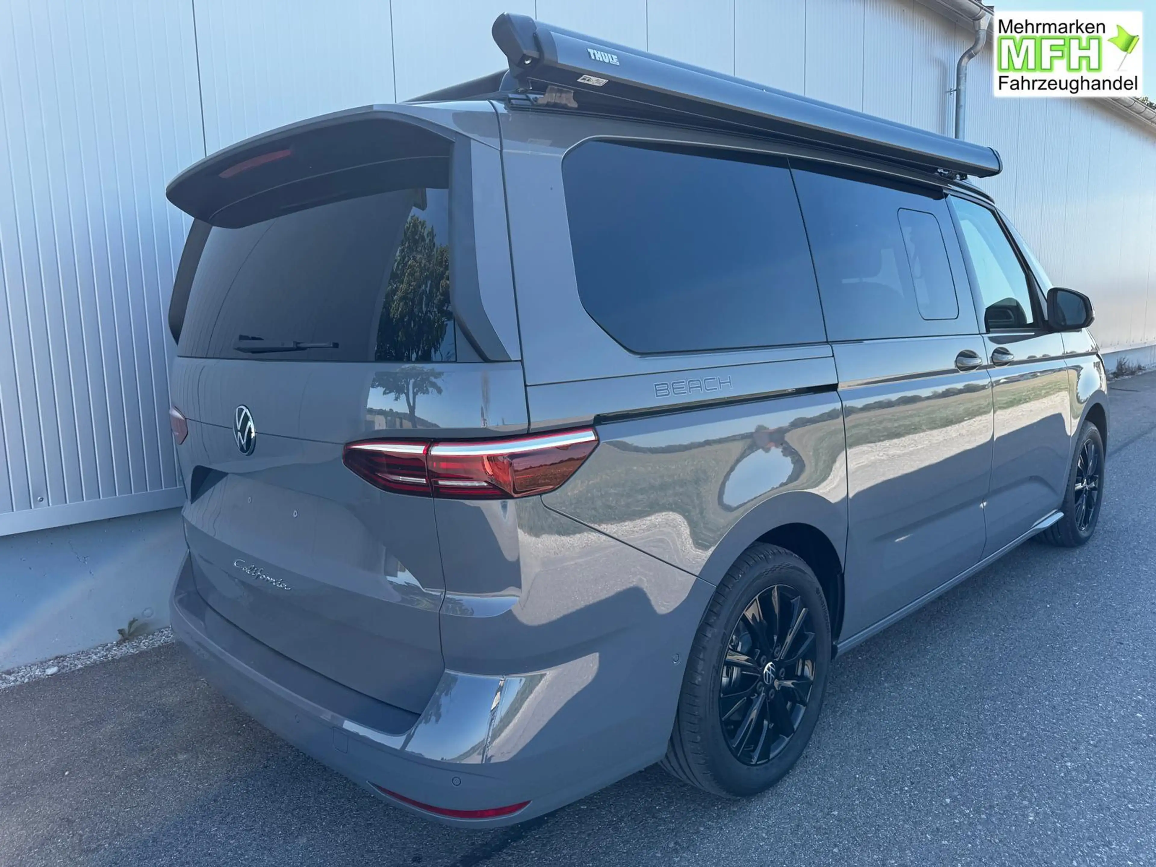 Volkswagen T7 California Beach Camper 2.0 TDI DSG Plus 110 kW (150 PS), ... — photo 4