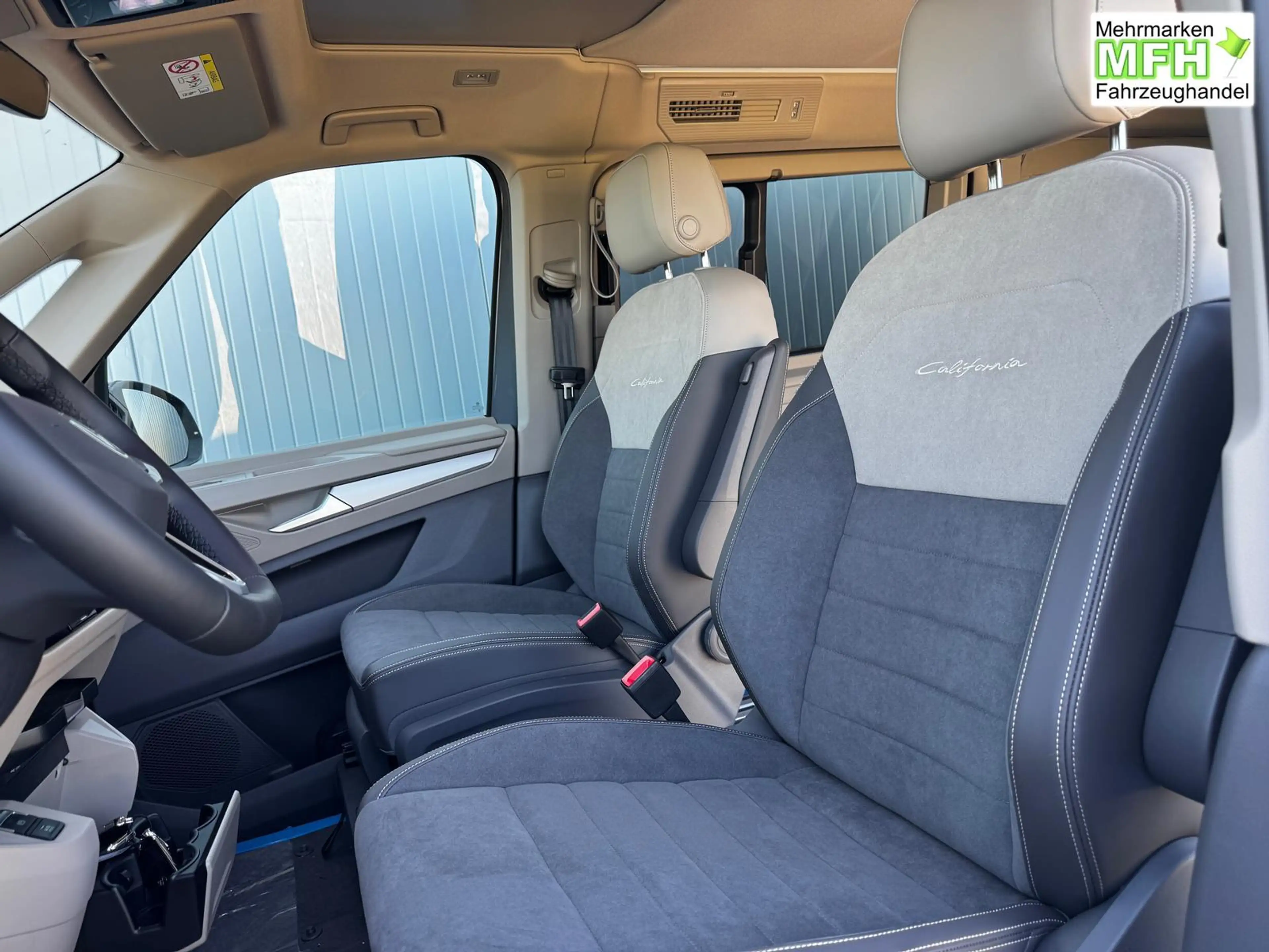 Volkswagen T7 California Beach Camper 2.0 TDI DSG Plus 110 kW (150 PS), ... — photo 9