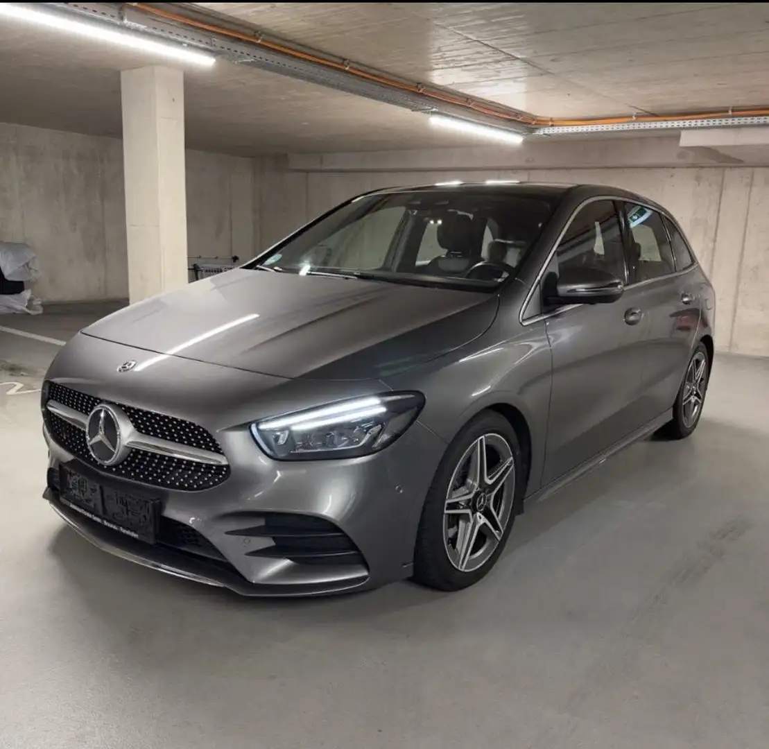 Mercedes-Benz B 180 AMG Premium multibeam/360/pano + Extras - 2