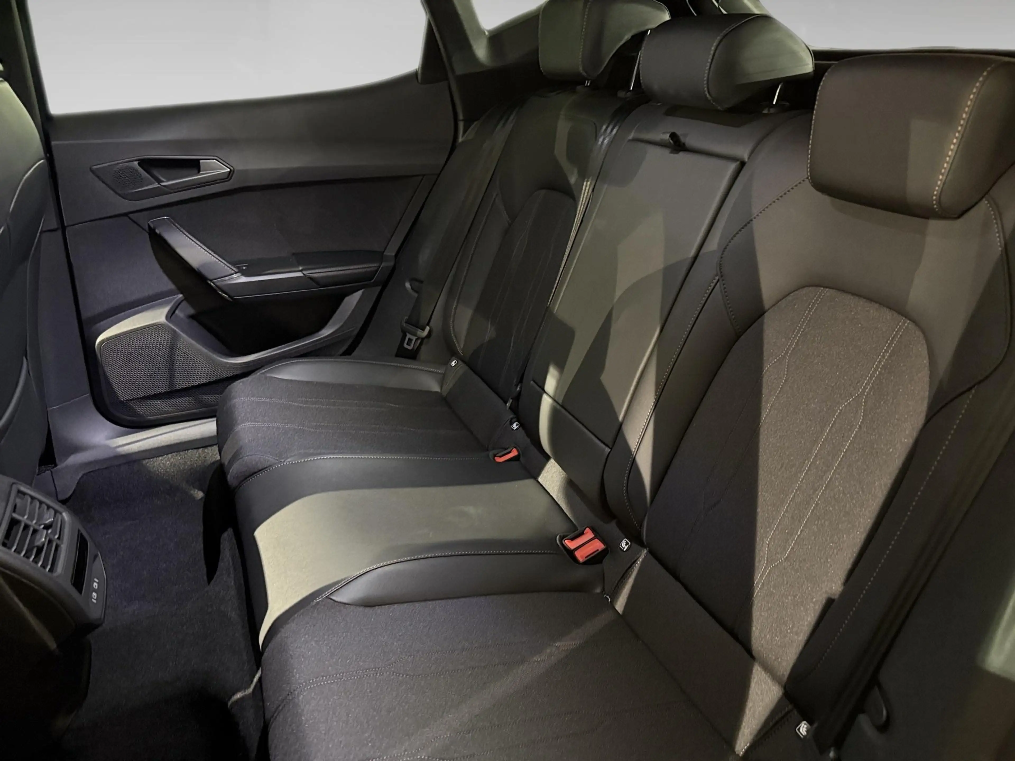 CUPRA Formentor 1.5 TSI 110kW DSG Tribe Edition — photo 11