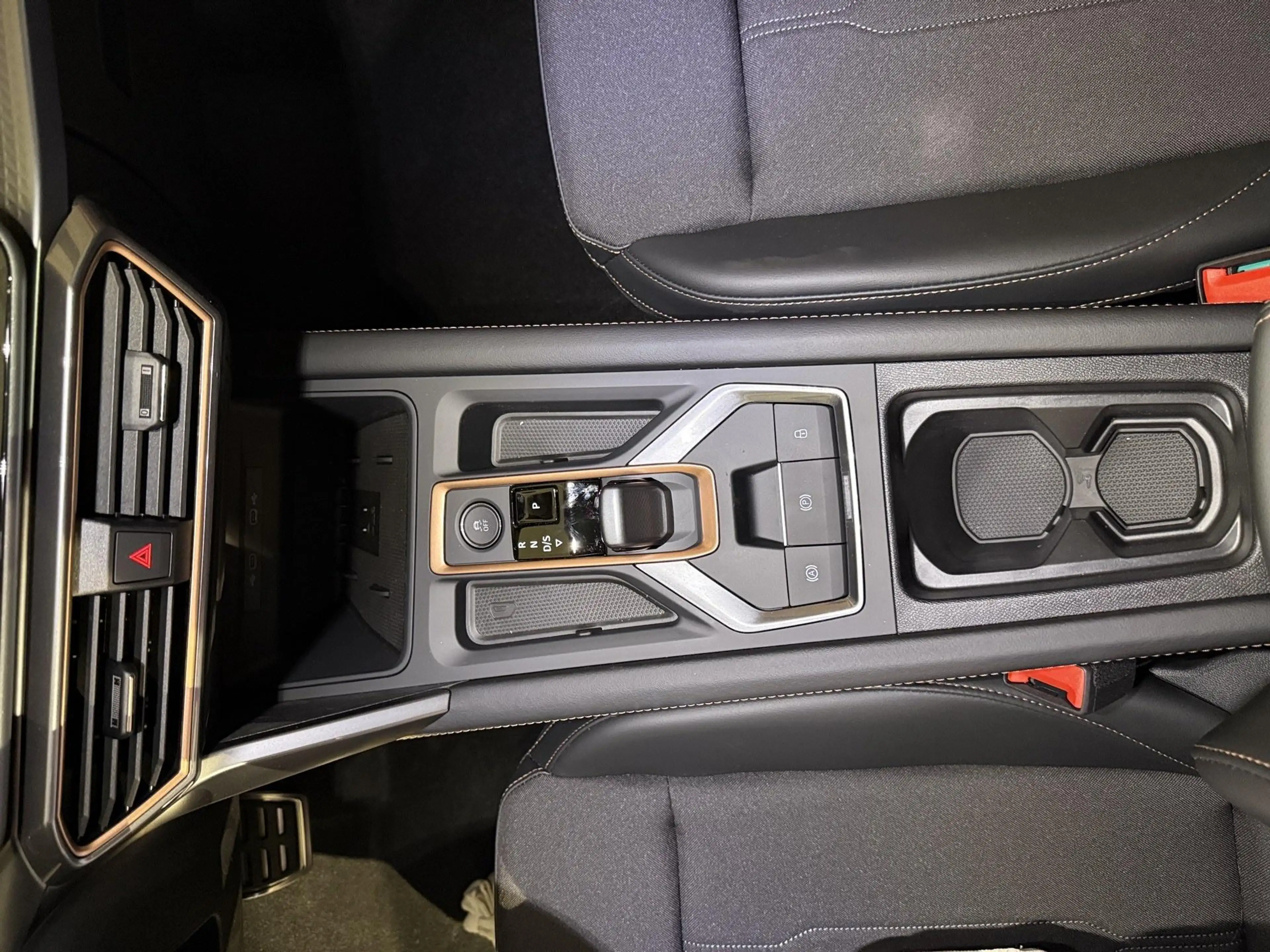 CUPRA Formentor 1.5 TSI 110kW DSG Tribe Edition — photo 9