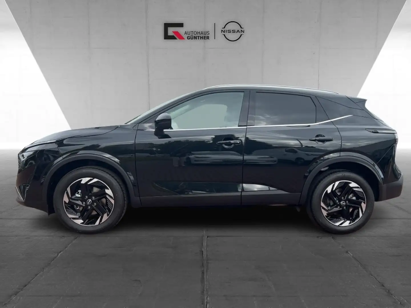 Nissan Qashqai N-CONNECTA 1.3 MT Winter/HUD/AVM/Carplay Zwart - 2