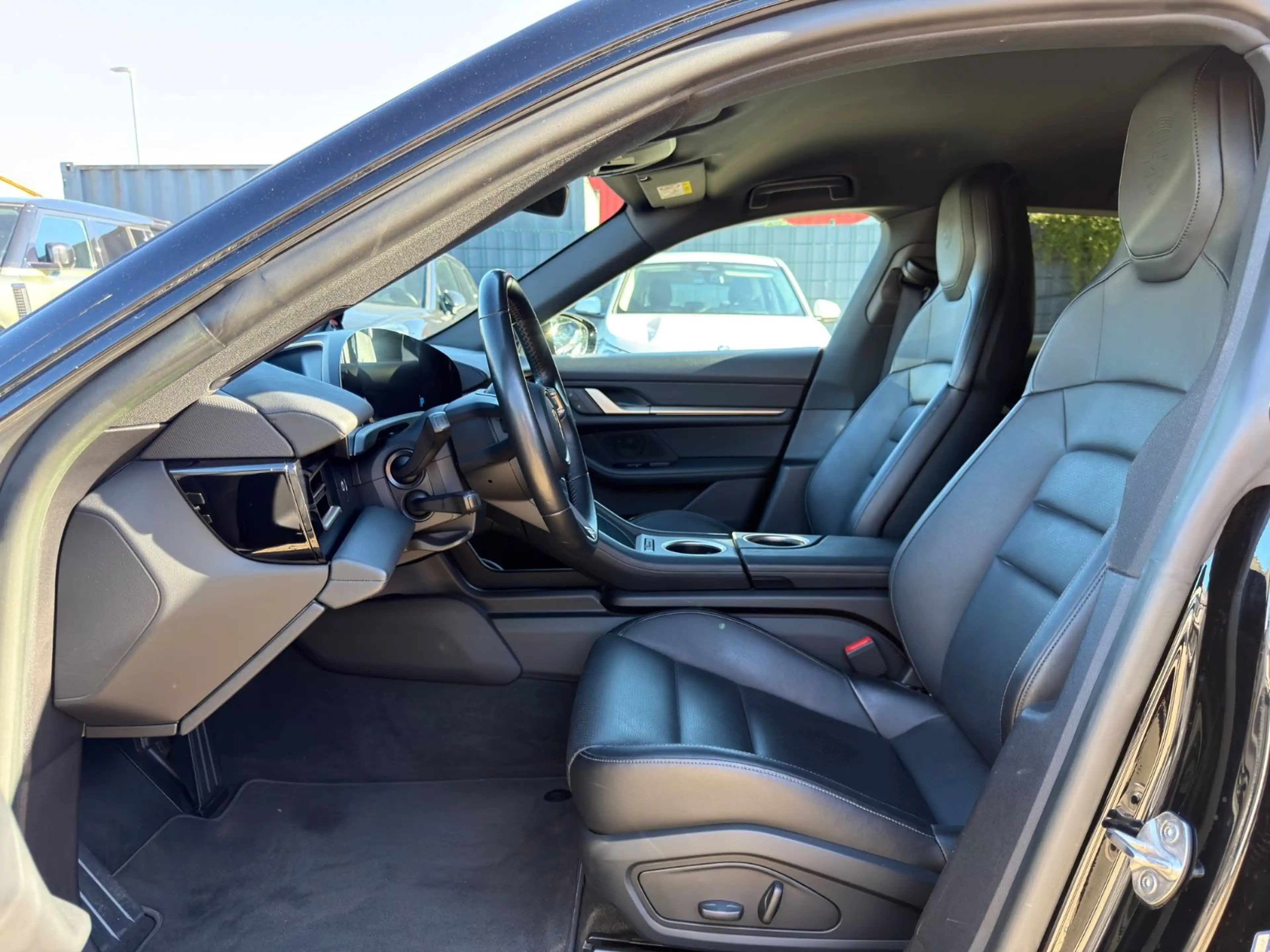 Porsche Taycan Sport Turismo Leder/360/BOSE/Sport-Chrono — photo 14