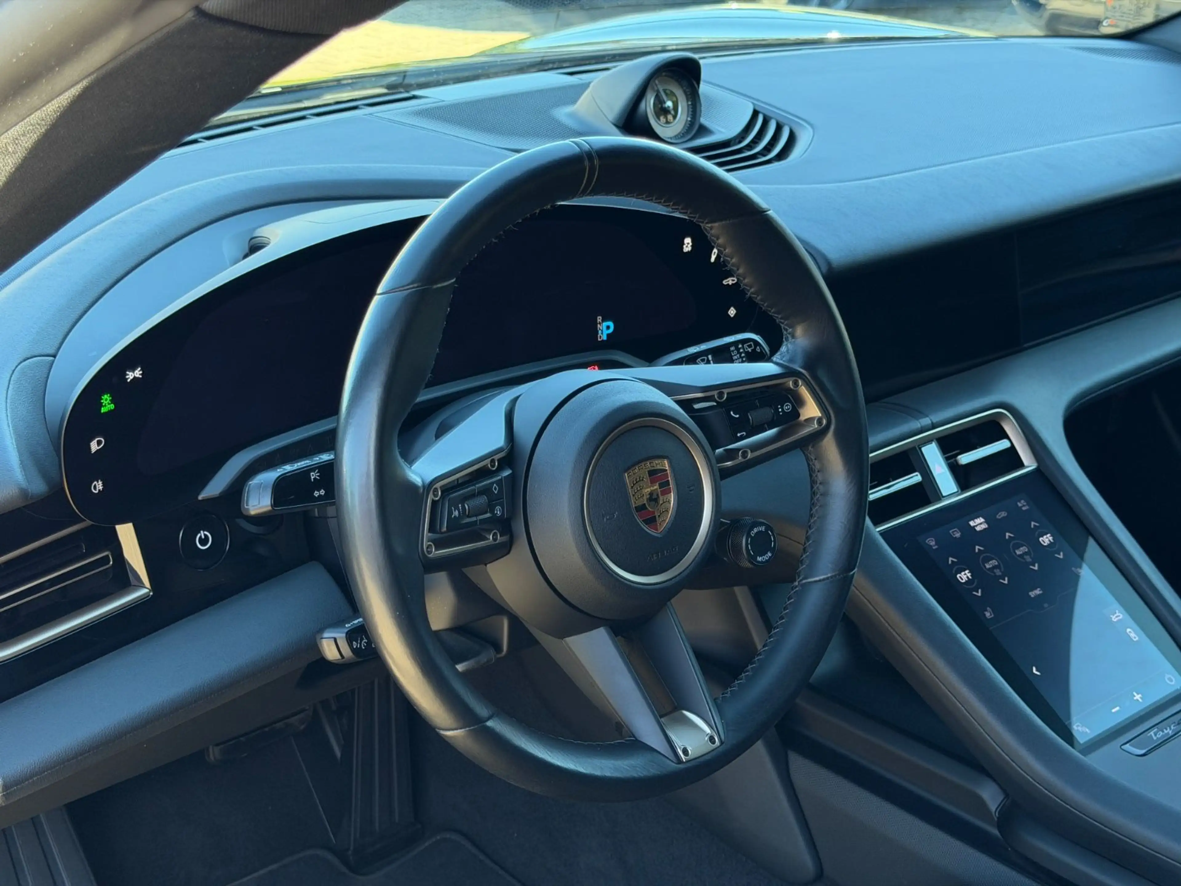 Porsche Taycan Sport Turismo Leder/360/BOSE/Sport-Chrono — photo 11
