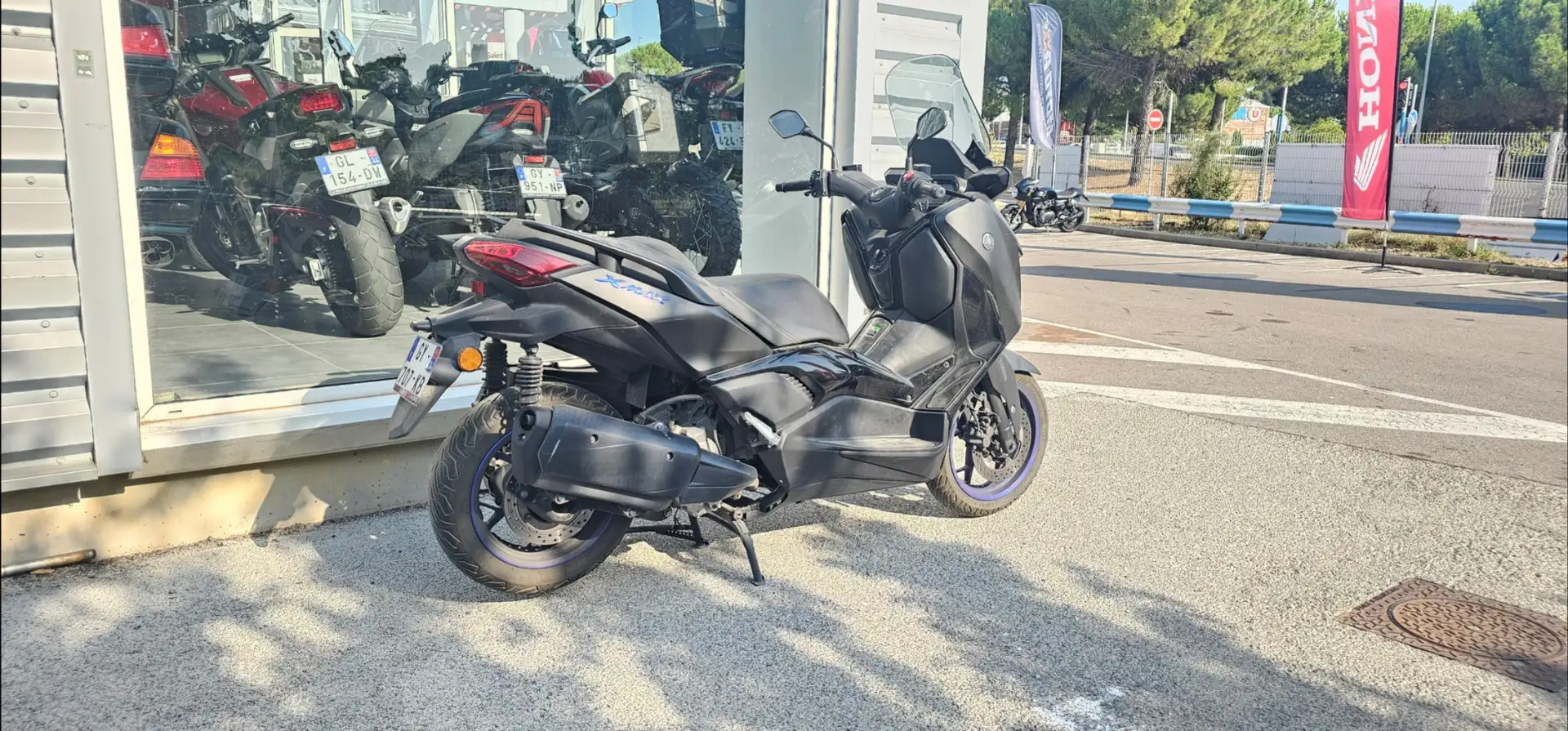 Yamaha X-Max 300 - 1