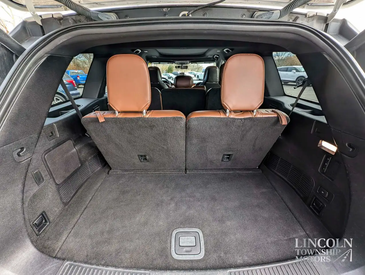 Lincoln Aviator снимка Lincoln Aviator
