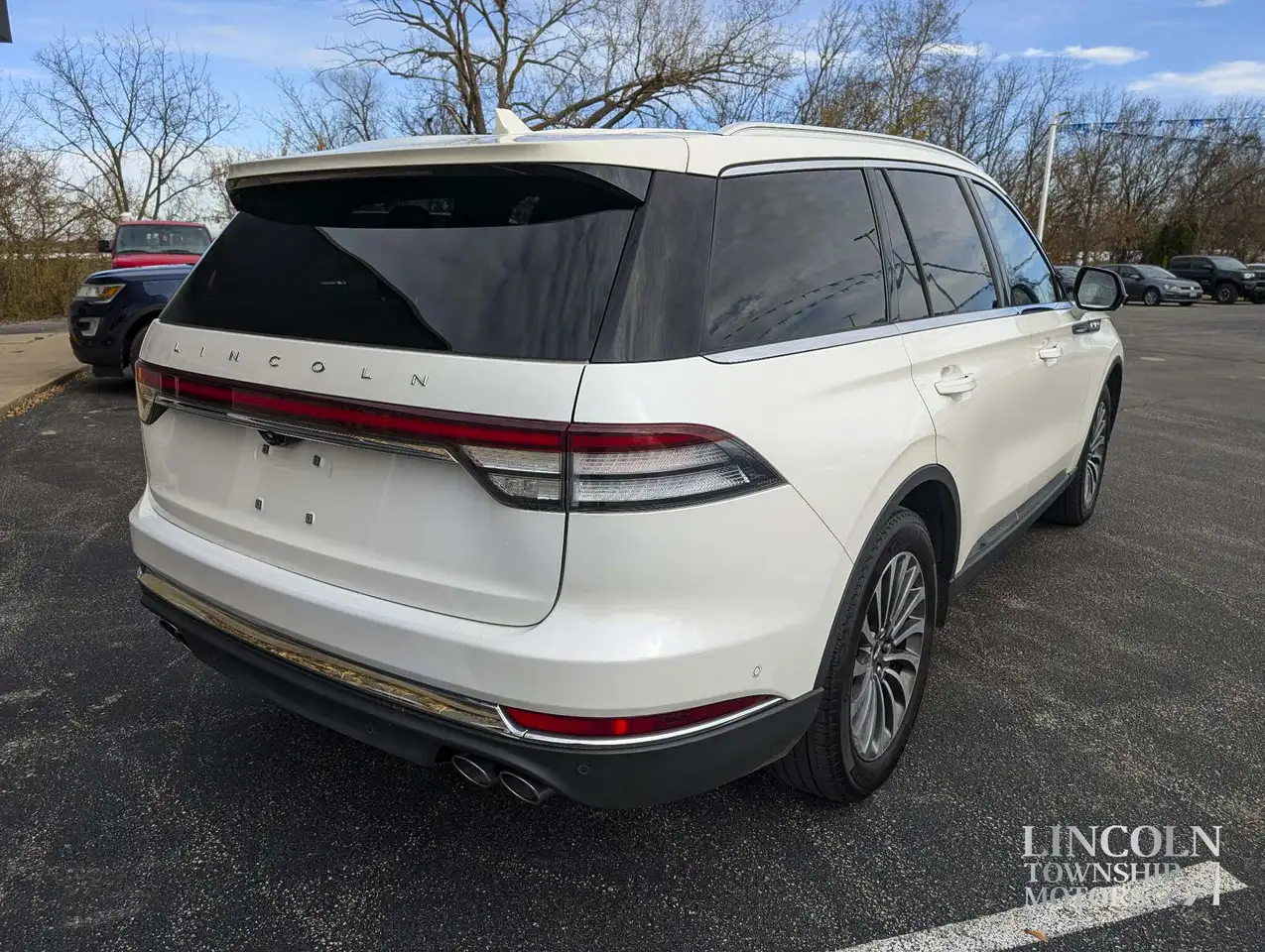 Lincoln Aviator снимка Lincoln Aviator
