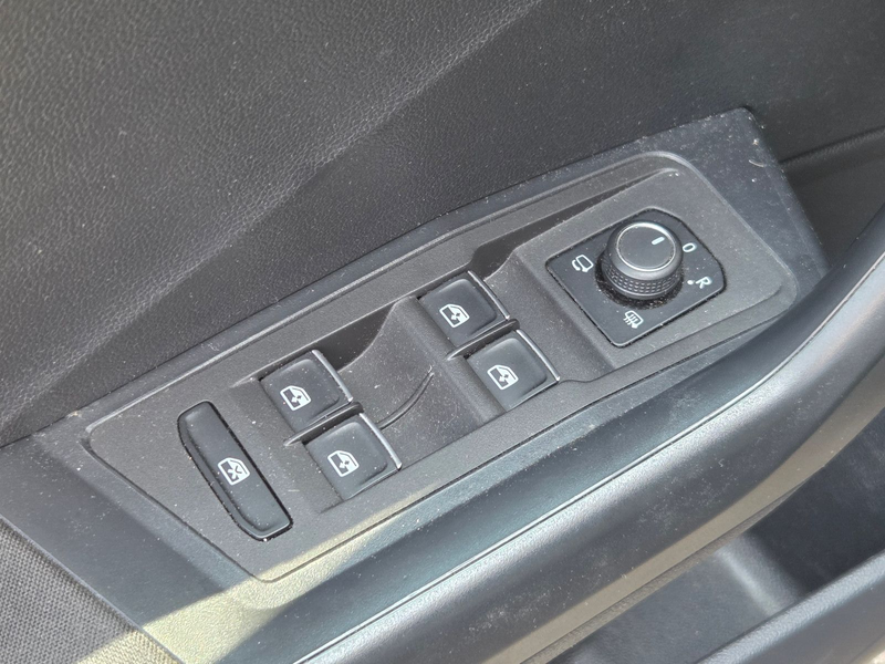 Volkswagen T-Roc Sport 4M LED ASSISTENZ-PLUS — photo 12