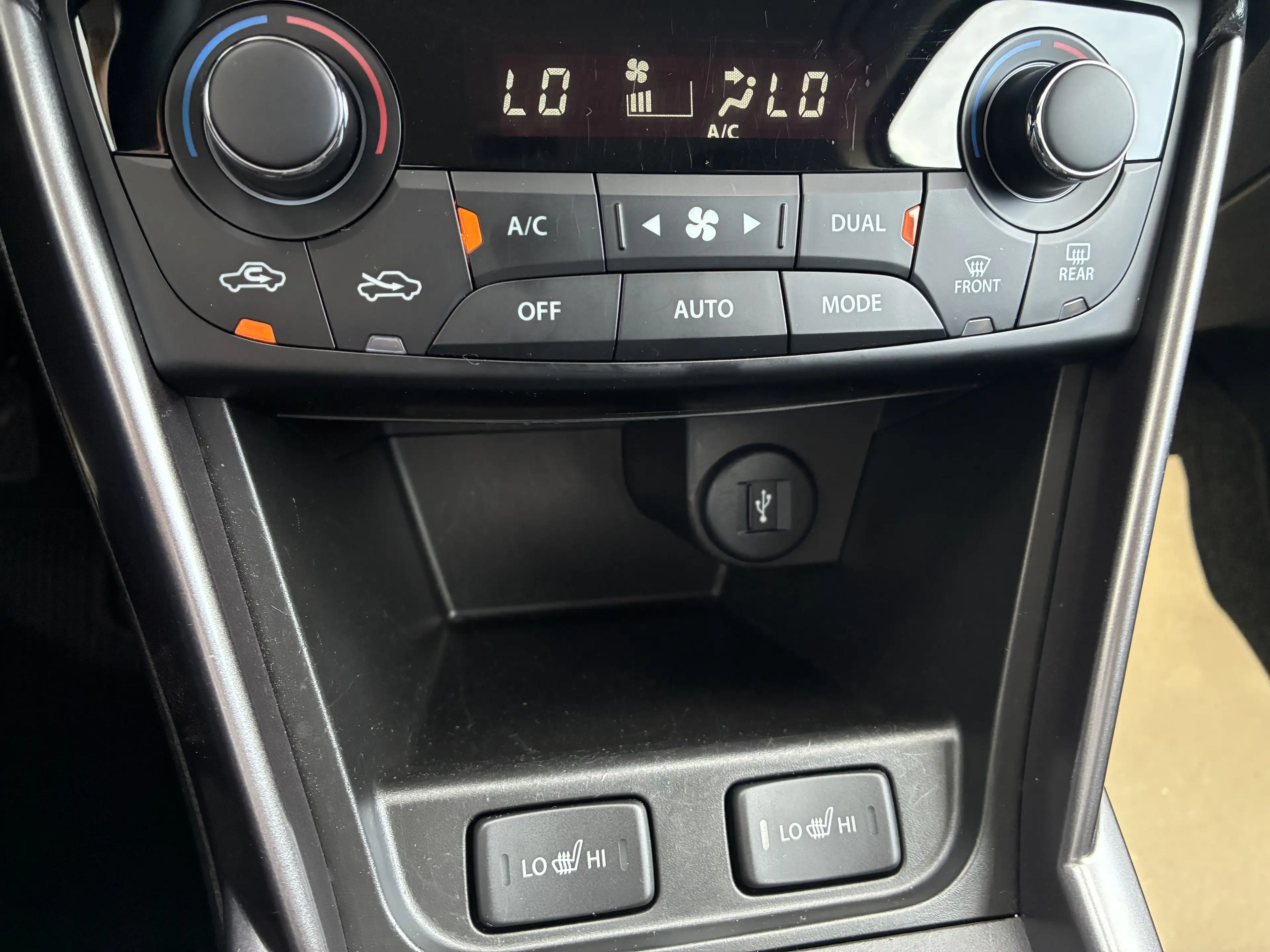 Suzuki S-Cross 1.4 COMFORT HYBRID RFK LED ACC — photo 10