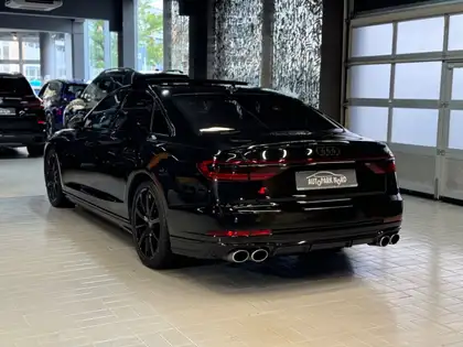 Annonce voiture d'occasion Audi S8 - CARADIZE