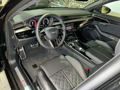 Annonce voiture d'occasion Audi S8 - CARADIZE
