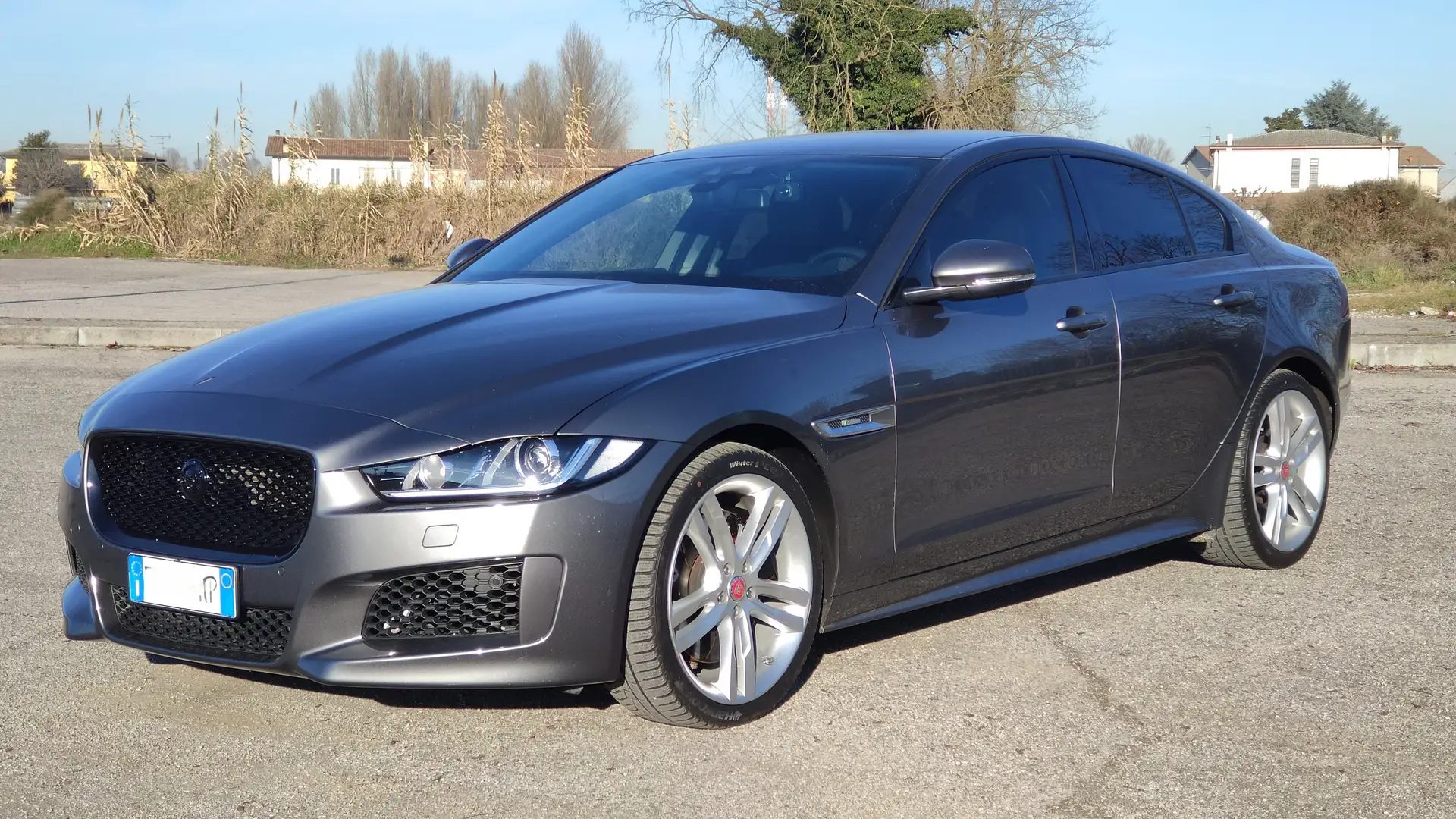 Jaguar XE Grigio - 2