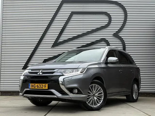 Mitsubishi Outlander 2.0 PHEV instyle SOH 98,6%|Navi|Camera|Leder|Clima