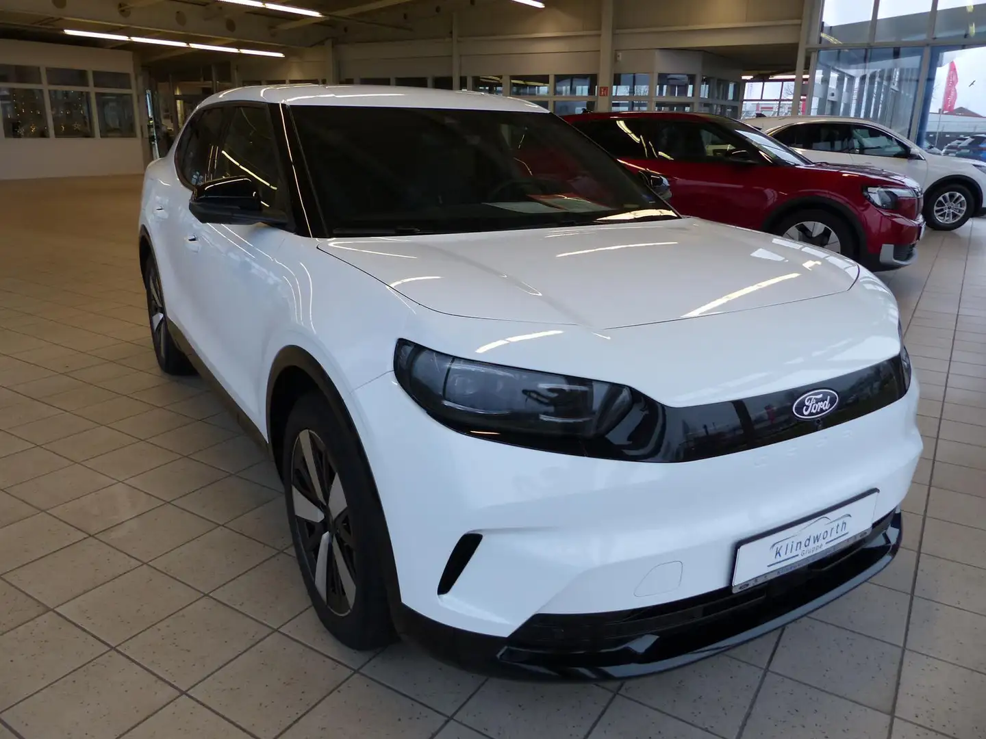 Ford Capri Automatik Extended Range 77 kWh Blanc - 2