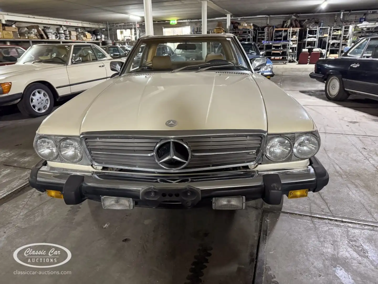 Mercedes-Benz - ONLINE AUCTION Bílá - 2