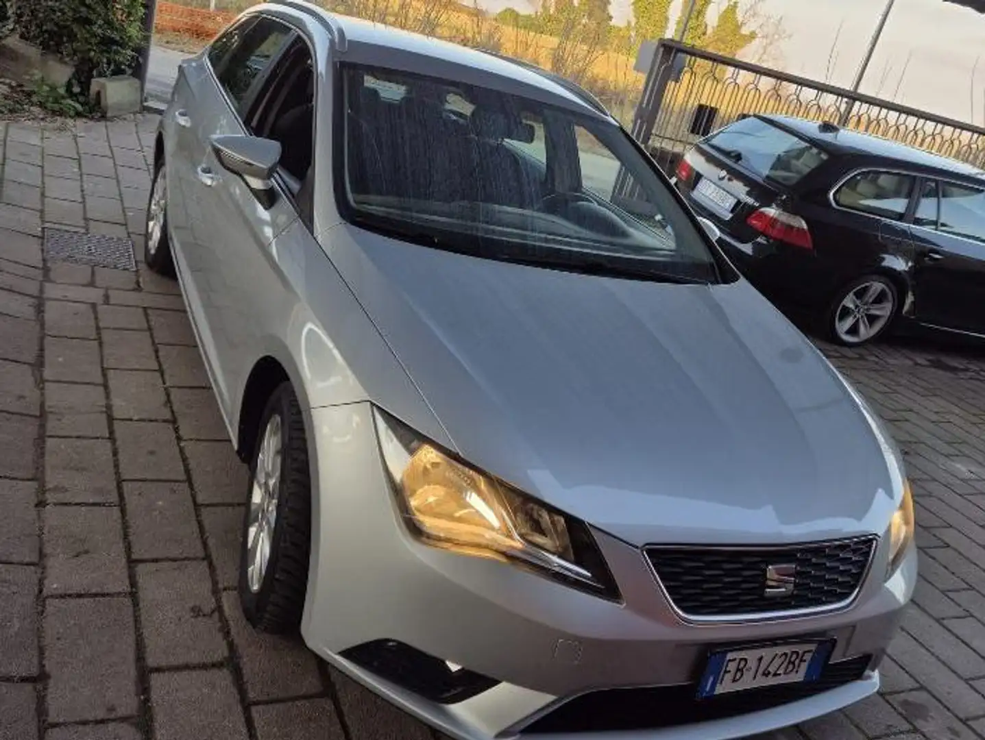 SEAT Leon Leon ST 1.4 tgi Connect s Argent - 2