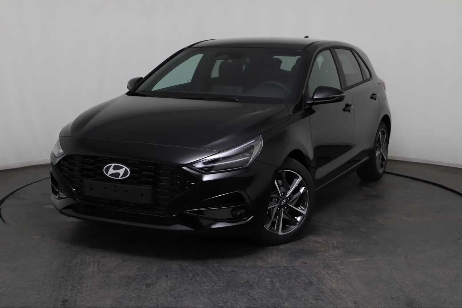 Hyundai i30 GO! Plus 1.0 T-GDI 74kW (100 PS) 7-Gang DCT Zwart - 1
