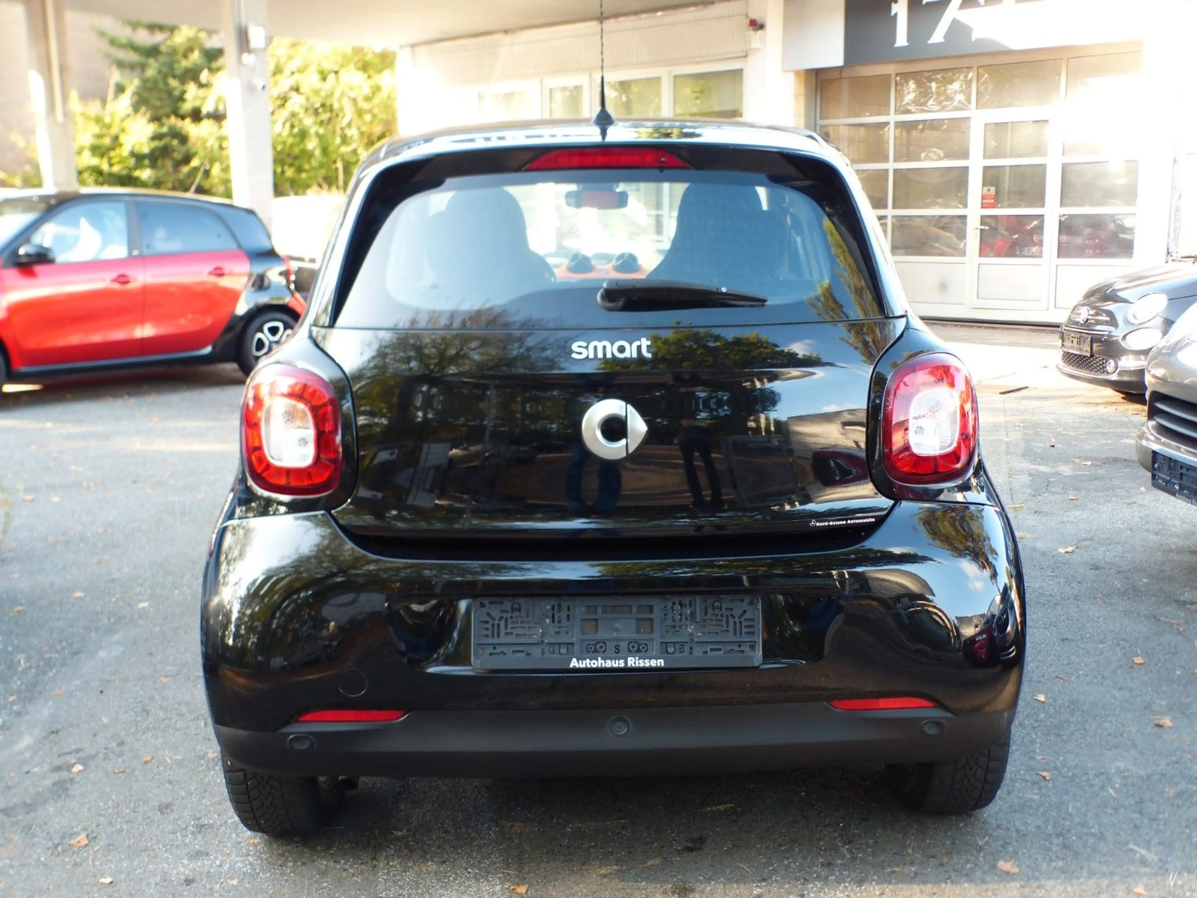 smart forFour 0.9 Turbo Passion Automatik BT Shz Klima — photo 6