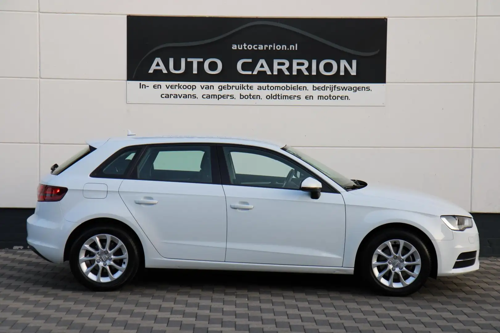 Audi A3 Sportback 1.2 TFSI Attraction S-Tronic Navi NAP !! Wit - 2