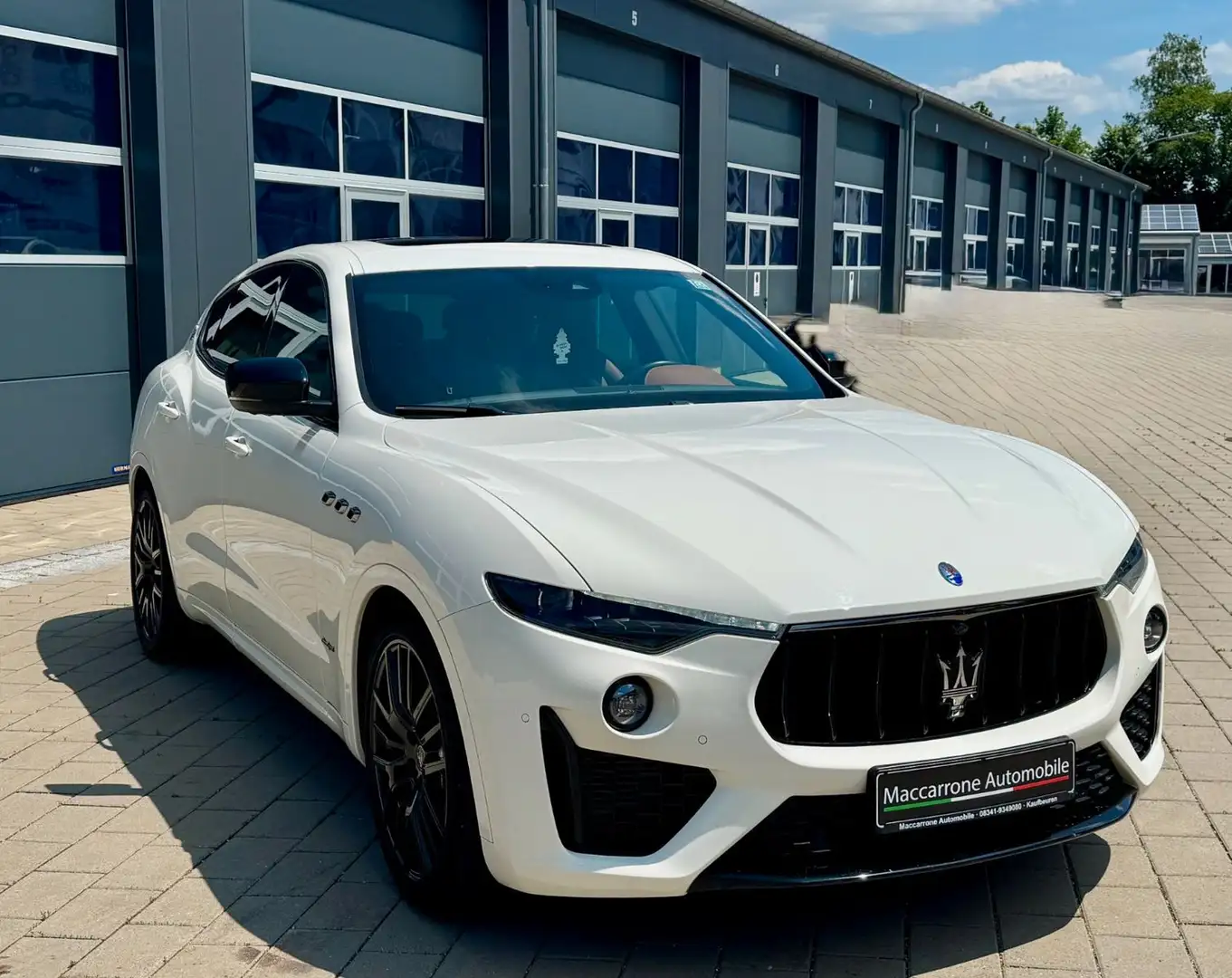 Maserati Levante 3.0 V6 D. GRANSPORT *ACC*Carplay* Pano* Facelift Weiß - 1