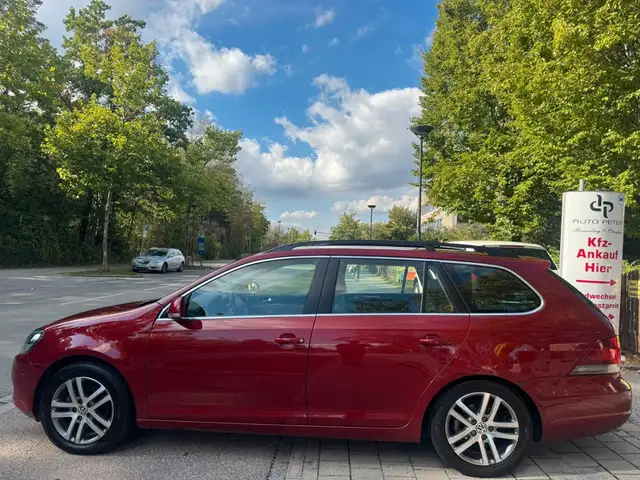 Volkswagen Golf view 2