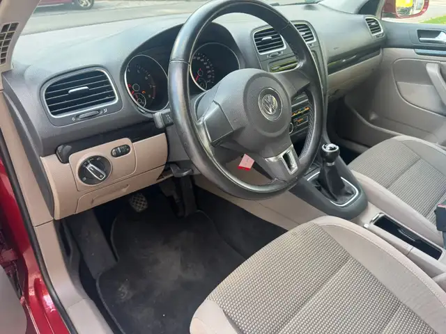 Volkswagen Golf view 9