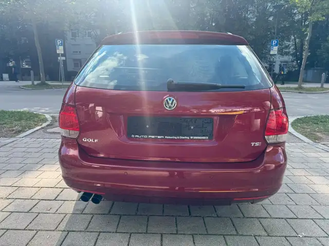 Volkswagen Golf view 4